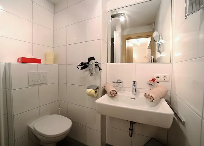 Wackernell * Nauders